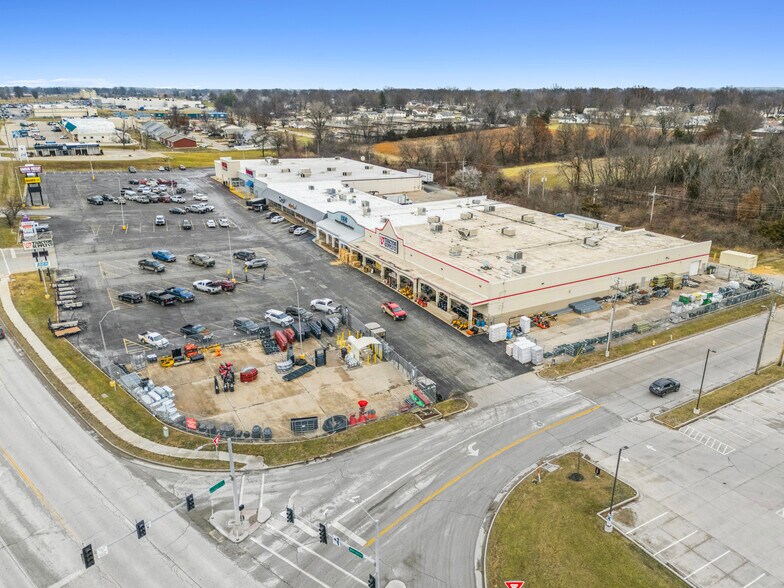 More Photos Of 1700 N Baltimore St, Kirksville General Retail For Sale