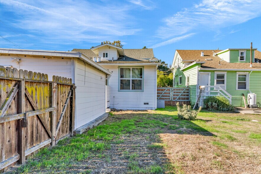 More Photos Of 937 Las Juntas St, Martinez Apartments For Sale