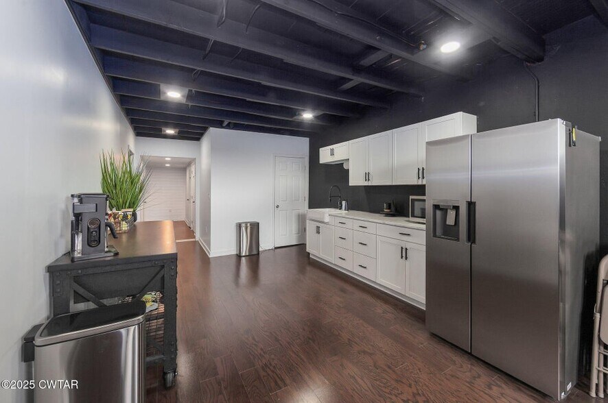 More Photos Of 56 Lee Ave, McKenzie Office Residential For Sale