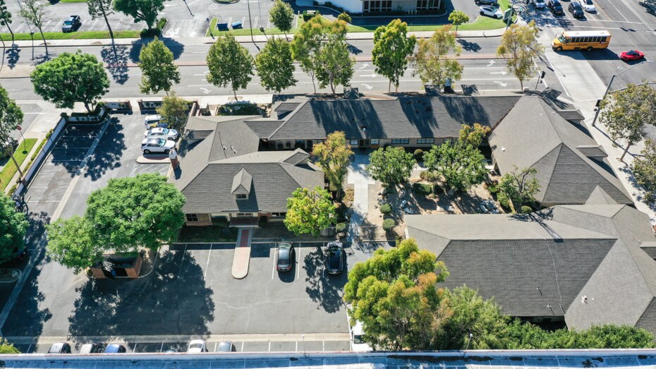 More Photos Of 1810 E 17th St, Santa Ana Medical For Lease