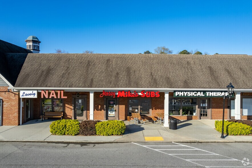 Primary Photo Of 2458-2482 Jett Ferry Rd, Dunwoody Storefront For Lease