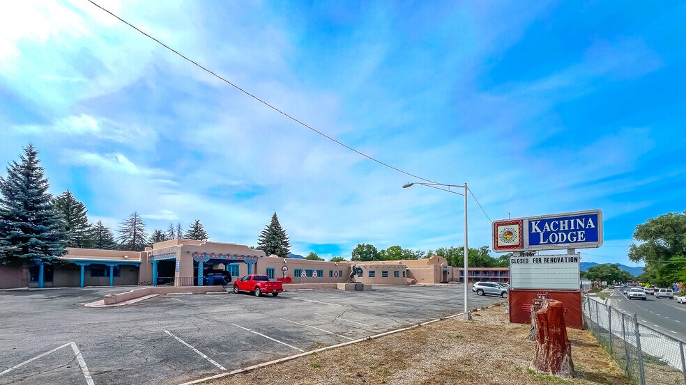 More Photos Of 413 Paseo Del Pueblo Norte, Taos Hotel For Sale