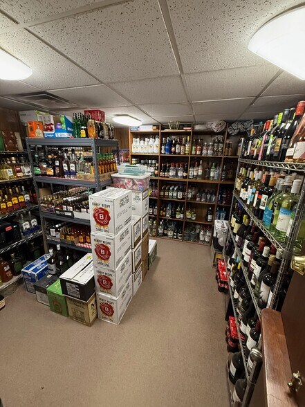 More Photos Of 203 E 8th St, Overbrook General Retail For Sale