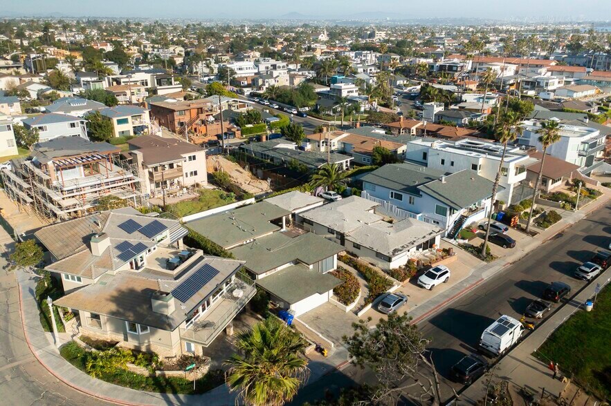 More Photos Of 4927-29 Ocean Blvd, San Diego Multifamily For Sale