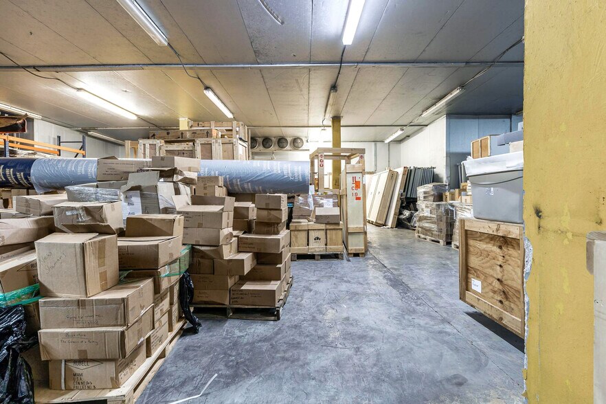 More Photos Of 1390 NW 22nd St, Miami Refrigeration Cold Storage For Sale