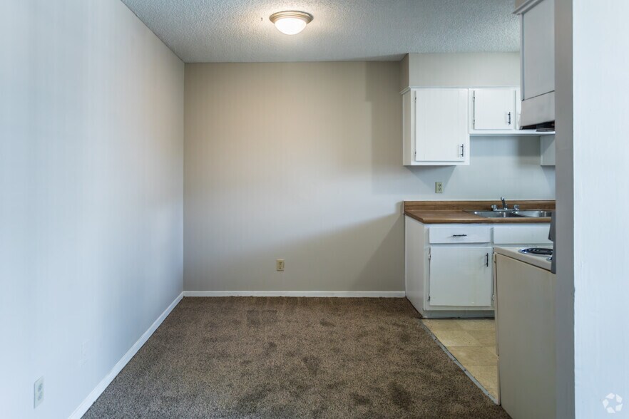More Photos Of 3467-3469 Southern Ave, Memphis Apartments For Sale