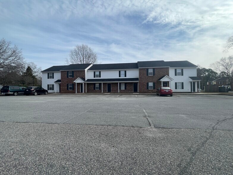 More Photos Of 601 Main St, Lillington Apartments For Sale