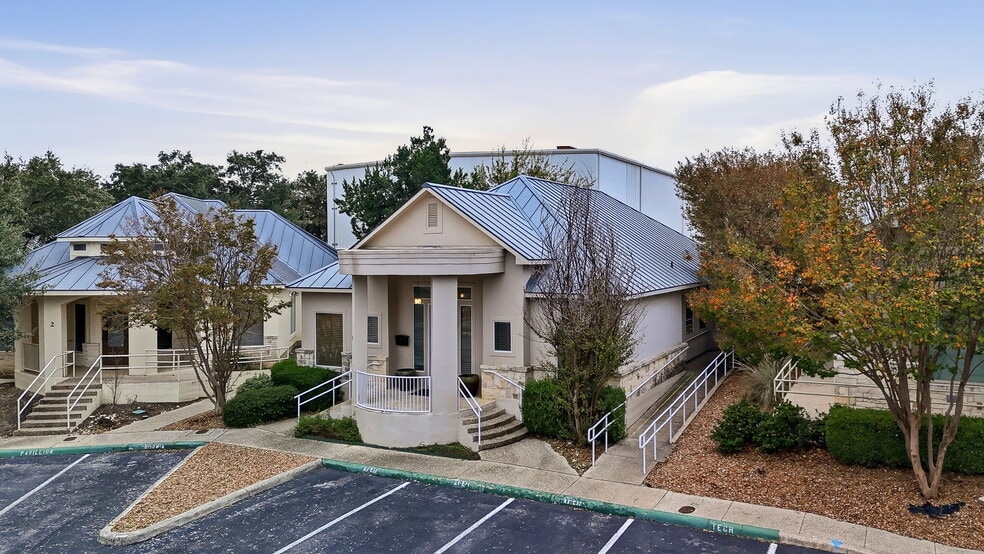 More Photos Of 15303 Huebner Rd, San Antonio Medical For Sale