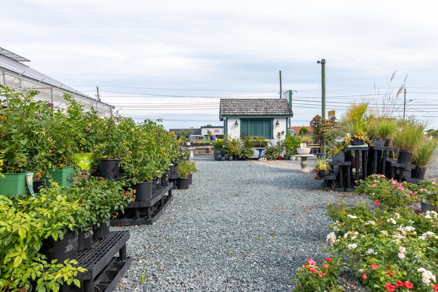 More Photos Of 29350 Matthewstown Rd, Easton Garden Center For Sale