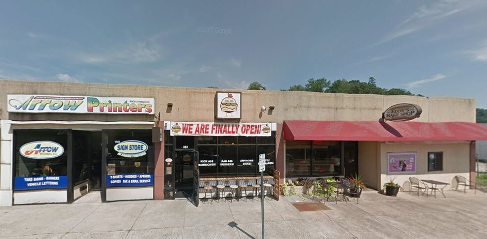 More Photos Of 301 Main St, Ansonia Storefront For Lease