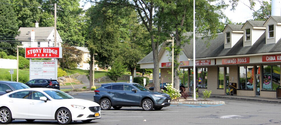 More Photos Of 14 Stony Ridge Plz, Stony Point Unknown For Lease