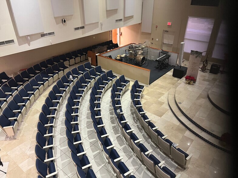 More Photos Of 5400 SW 122nd Ave, Miami Religious Facility For Lease
