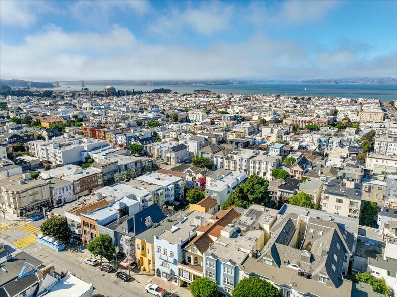 More Photos Of 2250 Union St, San Francisco Storefront Retail Office For Sale
