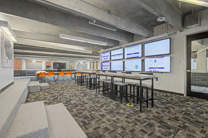 More Photos Of 1401 Walnut St, Boulder Office For Lease