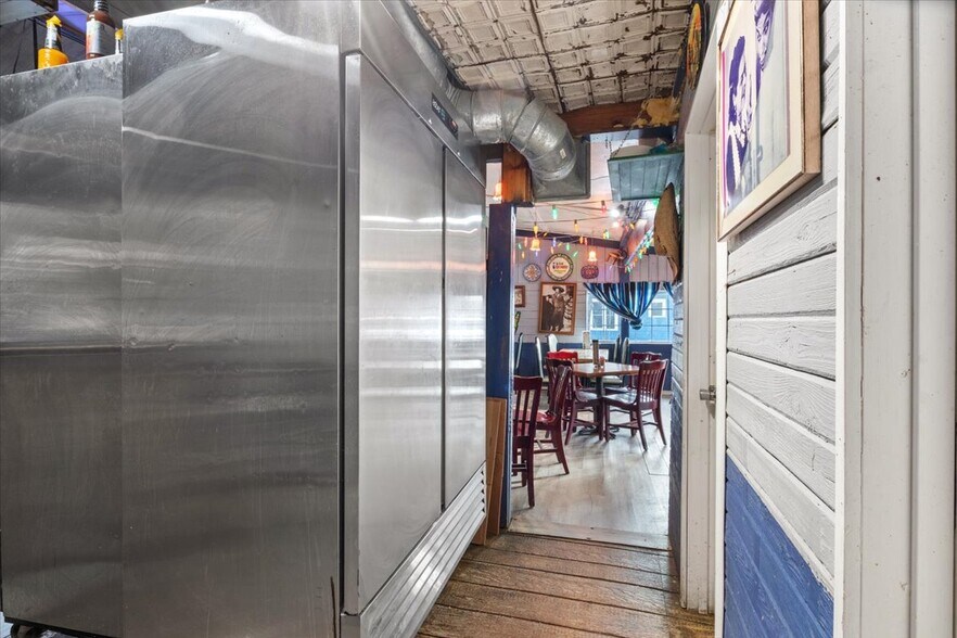 More Photos Of 495 Van Alstyne Pky, Van Alstyne Restaurant For Sale