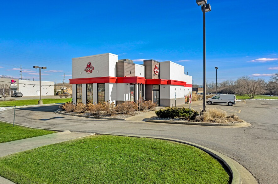 More Photos Of 207 S Halsted, Chicago Heights Fast Food For Sale