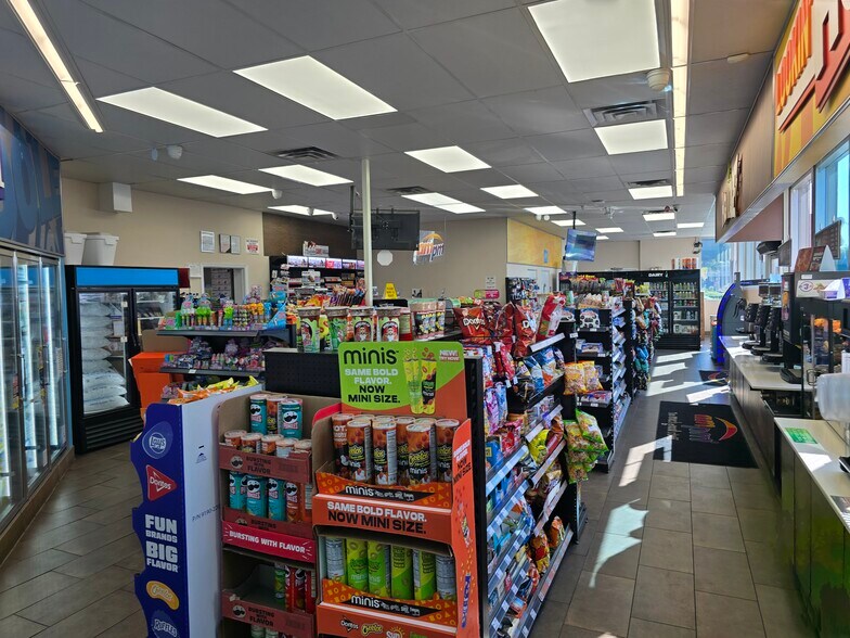 More Photos Of 1020 E Shaw Ave, Fresno Service Station For Sale