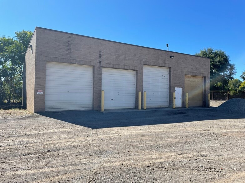 More Photos Of 1826 17th St NE, Canton Industrial For Sale