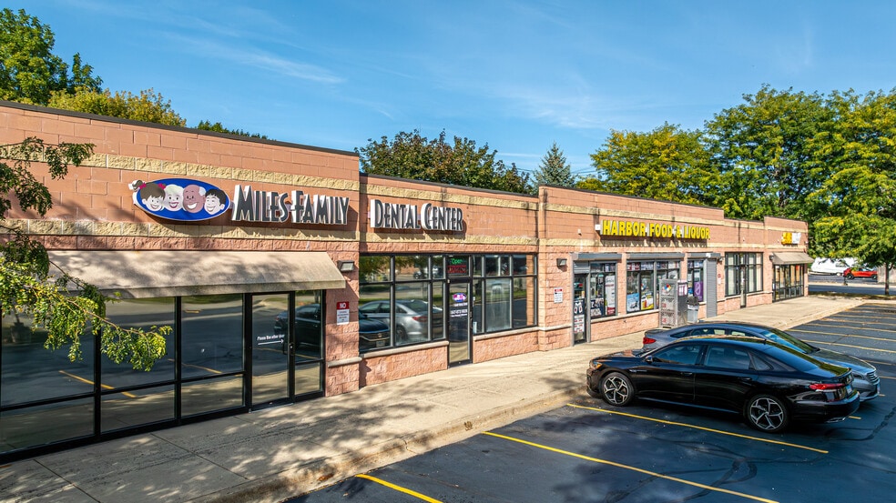 More Photos Of 644 Sheridan Rd, Winthrop Harbor Unknown For Lease