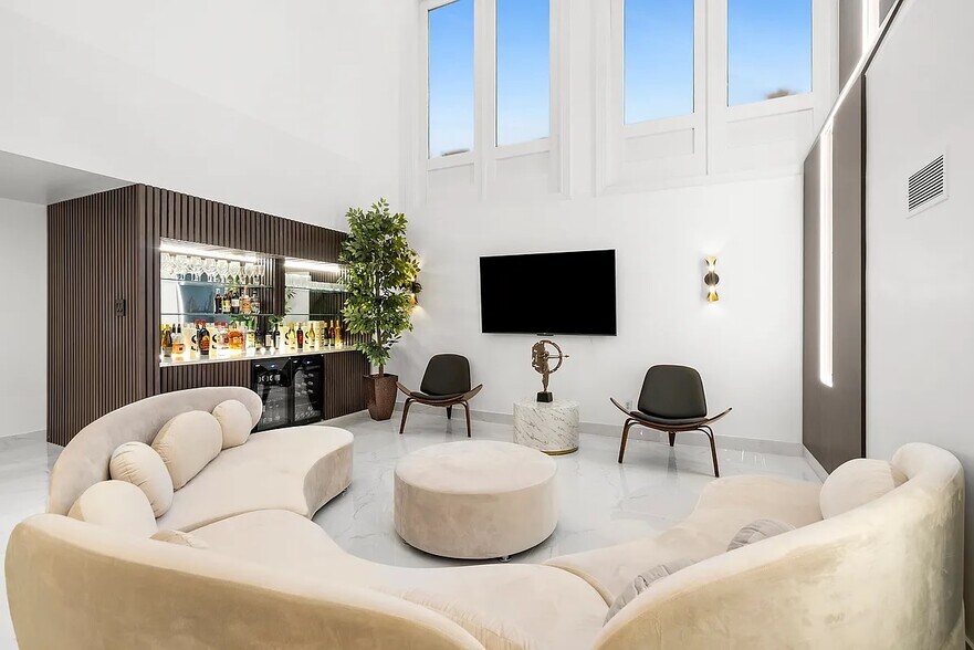 More Photos Of 53 Murray St, New York Apartments For Sale