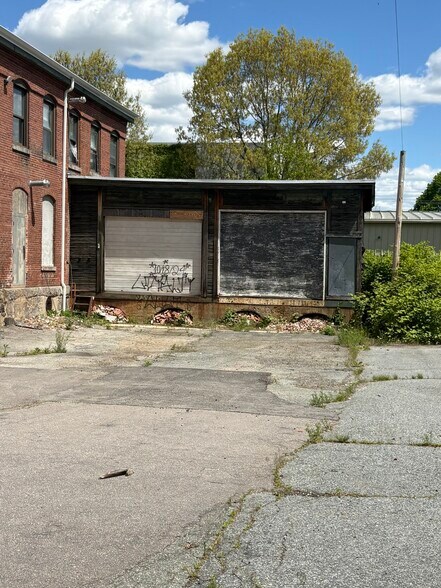 More Photos Of 565 N Main St, Woonsocket Warehouse For Sale