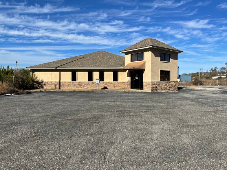 More Photos Of 2900 Joe Davis Ind Blvd, Thomasville Warehouse For Sale