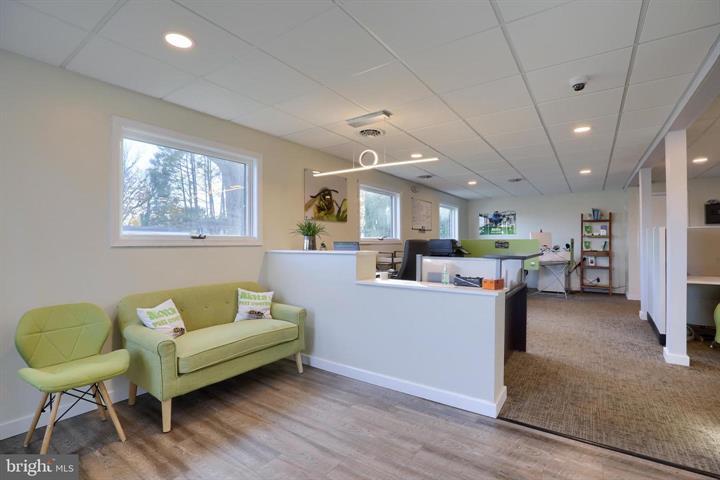 More Photos Of 1604 Lititz Pike, Lancaster Office For Lease