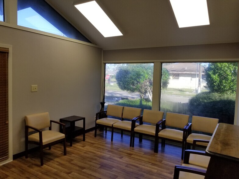 More Photos Of 4001 Louisiana Ave, Lake Charles Office For Lease