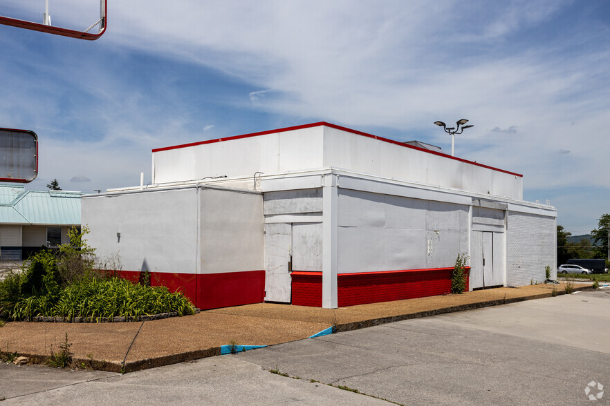 Primary Photo Of 2684 Alcoa Hwy, Alcoa Fast Food For Lease