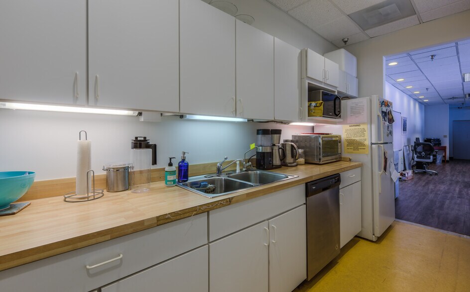 More Photos Of 1731 15th St, Boulder Office For Sale