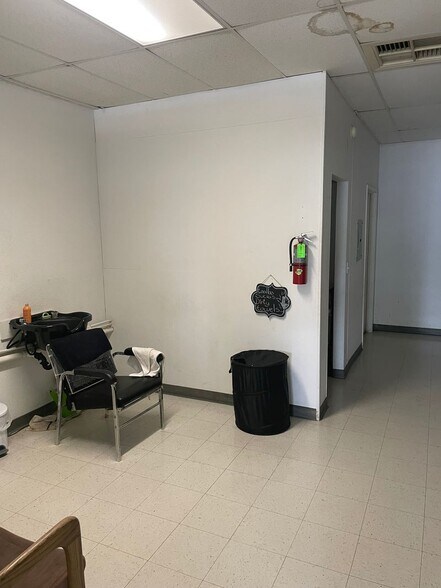 More Photos Of 1419-1439 Crowell St, Livingston Freestanding For Lease
