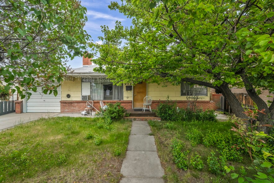 More Photos Of 908 12th St, Sparks Apartments For Sale