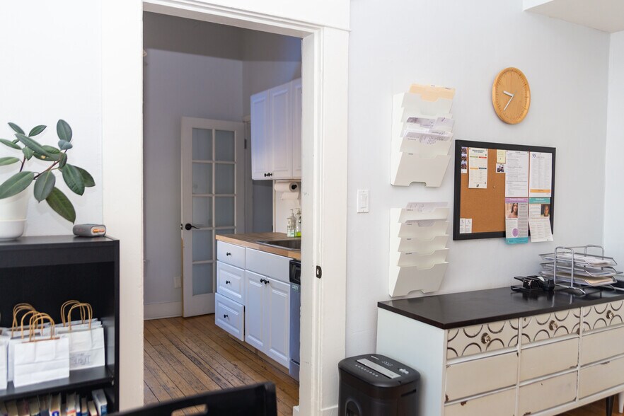 More Photos Of 531 E Lynwood St, Phoenix Office Residential For Sale