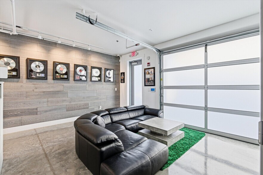 More Photos Of 370 Herron Dr, Nashville Loft Creative Space For Sale