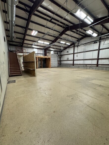 More Photos Of 2399 E 24th N, Idaho Falls Manufacturing For Lease