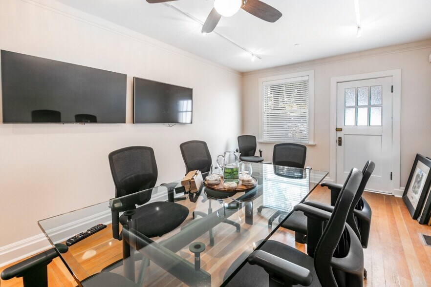 More Photos Of 309-311 Main St, Park City Storefront Retail Office For Lease