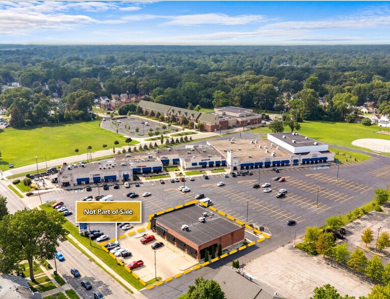 More Photos Of 2600-2602 W Sylvania Ave, Toledo Storefront For Sale