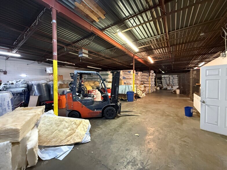 More Photos Of 1049-1051 Eastside Rd, El Paso Distribution For Sale