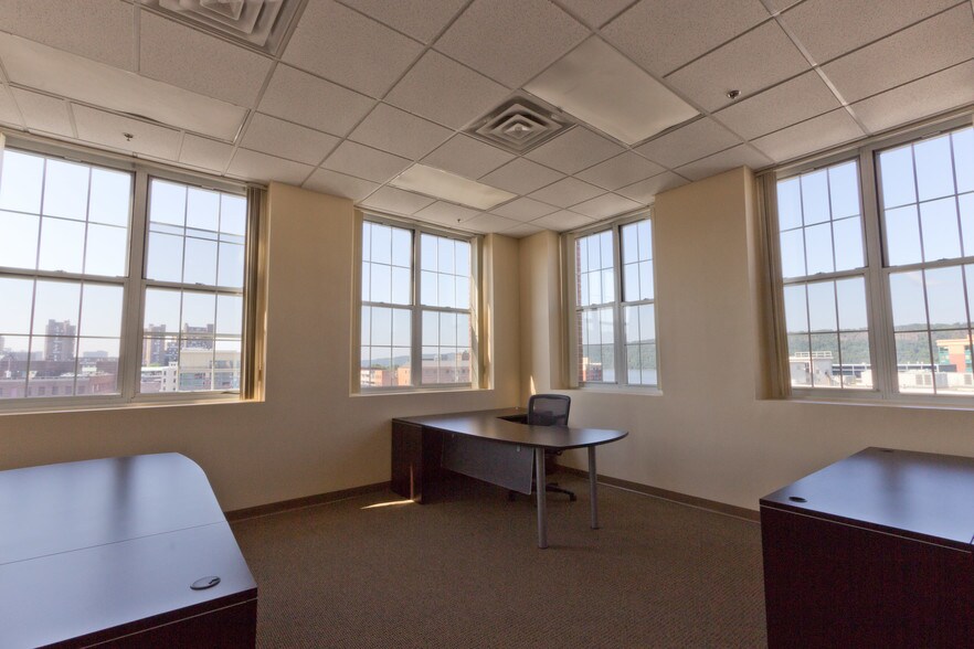 More Photos Of 28 Wells Ave, Yonkers Loft Creative Space For Lease