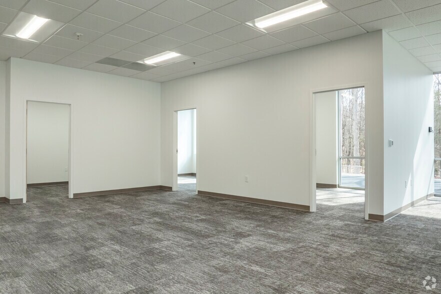 More Photos Of 11006 Mount Holly Huntersville Rd, Huntersville Distribution For Lease
