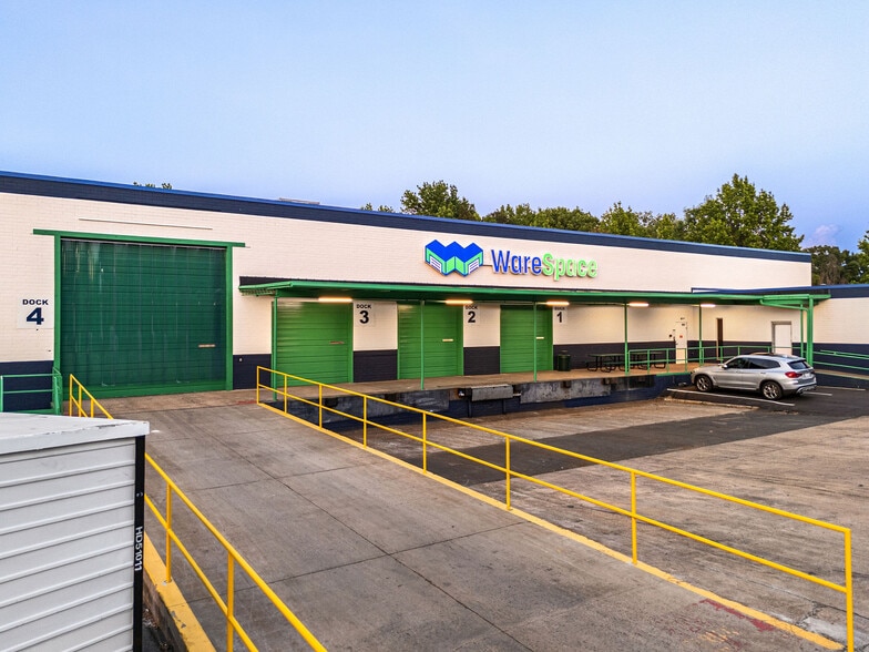 More Photos Of 322 W 32nd St, Charlotte Warehouse For Lease