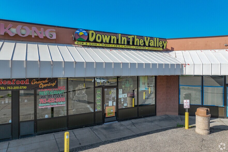 More Photos Of 13541-13579 Grove Dr, Maple Grove Unknown For Lease