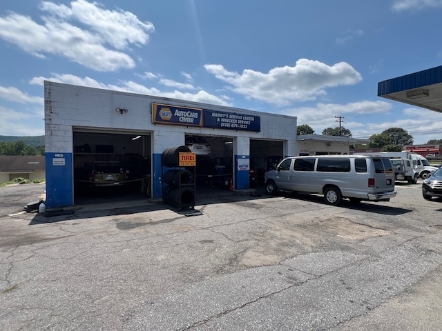 More Photos Of 401 US-70, Connelly Springs General Retail For Sale