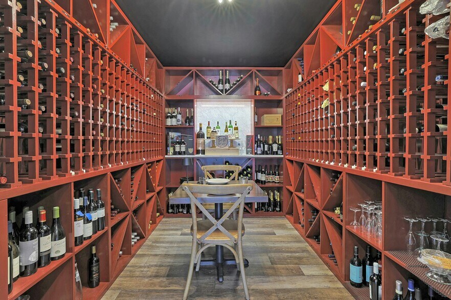 More Photos Of 50 Lafayette Ave, Suffern Freestanding For Sale