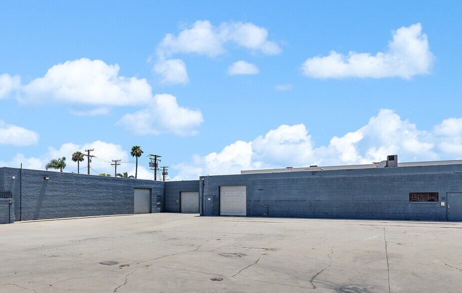 More Photos Of 12300 Denholm Dr, El Monte Warehouse For Sale