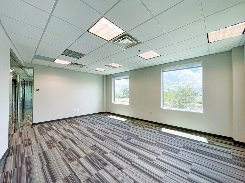 More Photos Of 1485 International Pky, Lake Mary Office For Lease