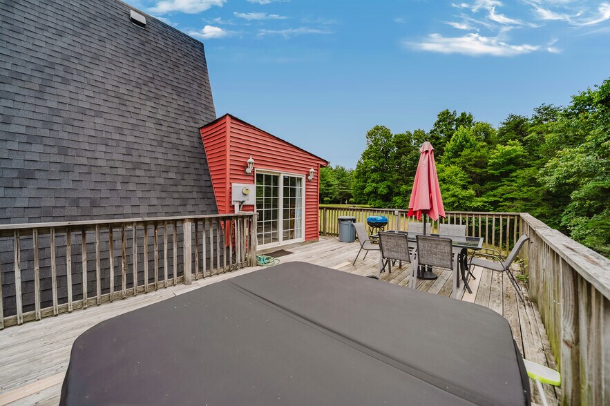 More Photos Of 23095 Buena Vista Rd, Rockbridge Apartments For Sale