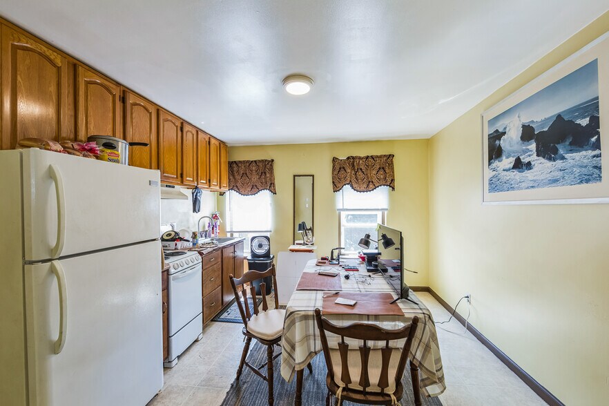 More Photos Of 211 Main St, Royersford Bar For Sale