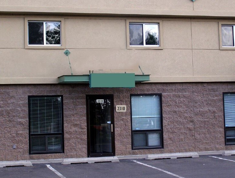 More Photos Of 2302-2322 E 13th St, Loveland Research And Development For Lease