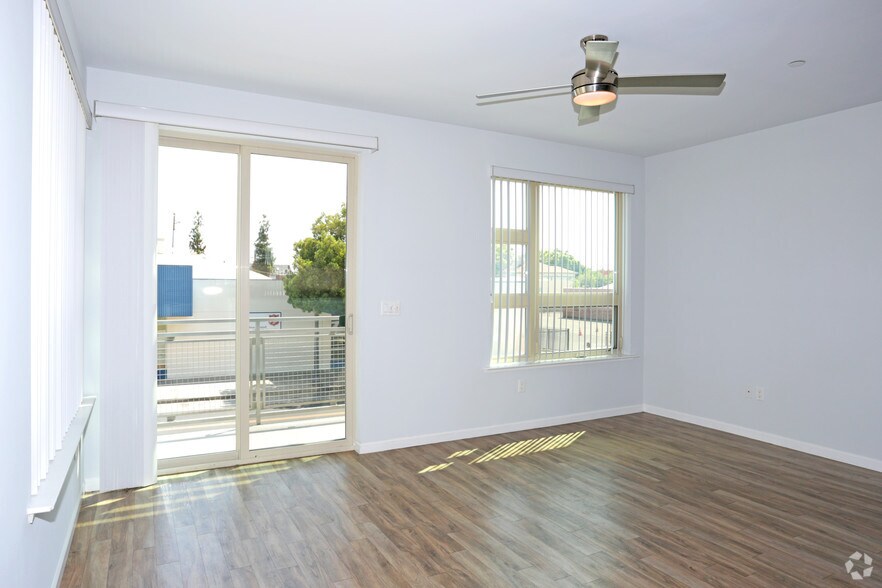 More Photos Of 1759 Fulton St, Fresno Apartments For Sale